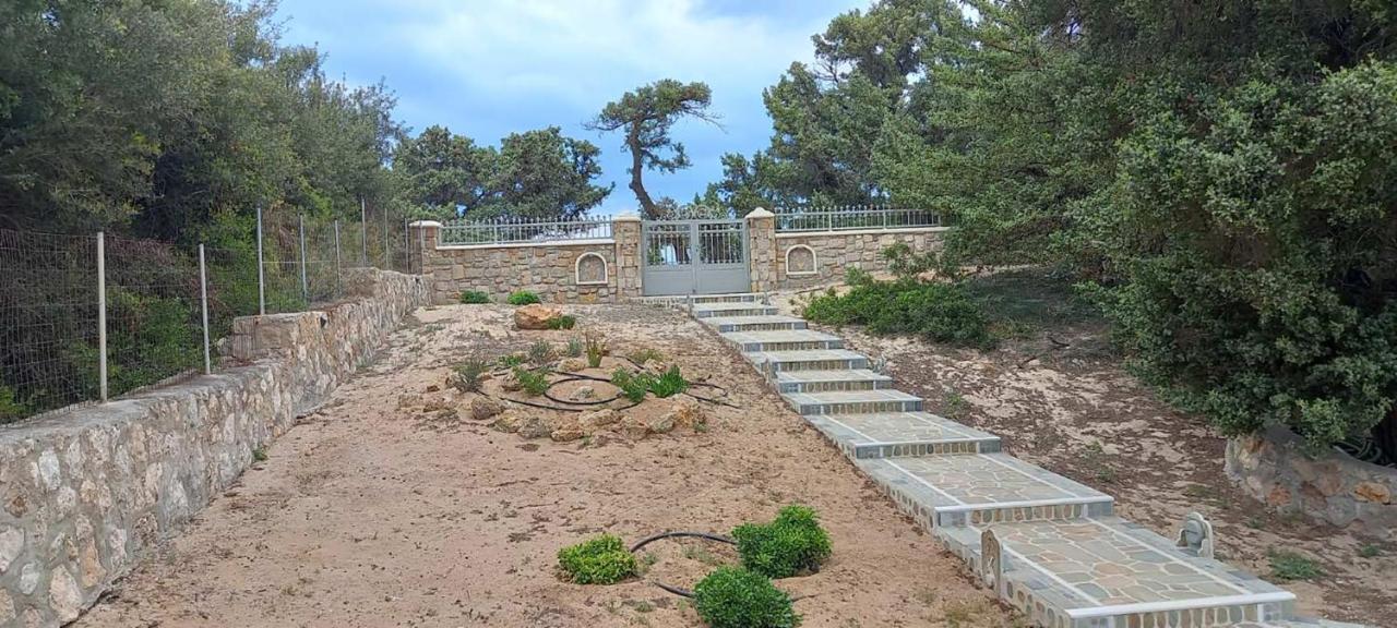 Elafonisos: Two Storey House On The Sea Front ภายนอก รูปภาพ