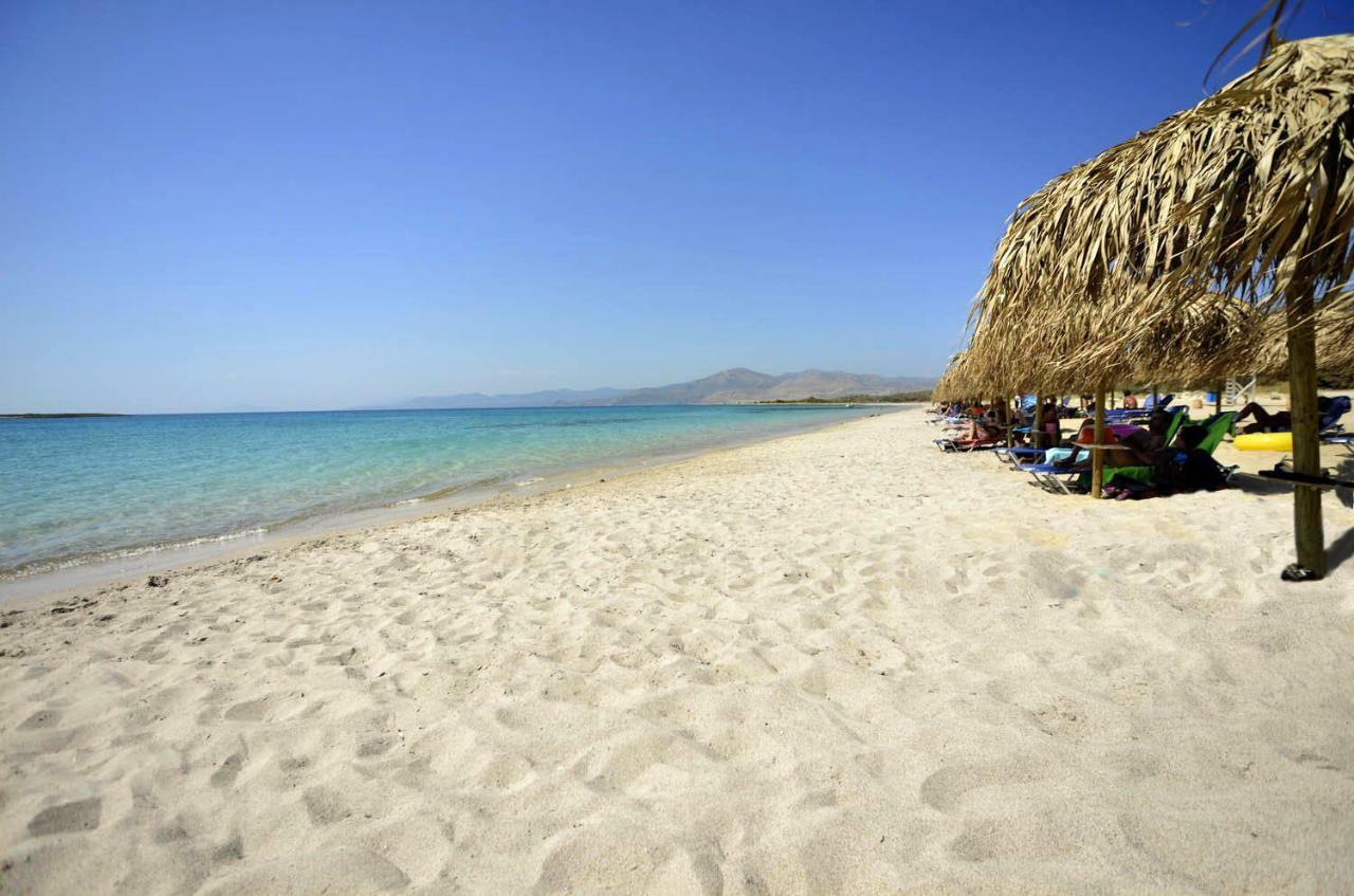 Elafonisos: Two Storey House On The Sea Front ภายนอก รูปภาพ